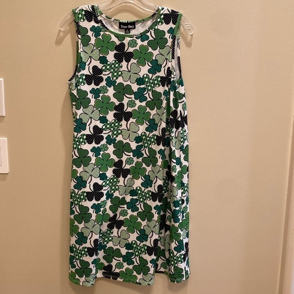 St Patrick’s Day Four Leaved Clover soft  stretch jersey sleeveless dress size M - Picture 3 of 7